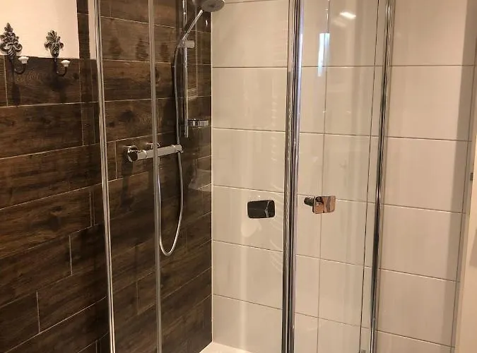 Falkenegg بيت للعطل لينهشتات