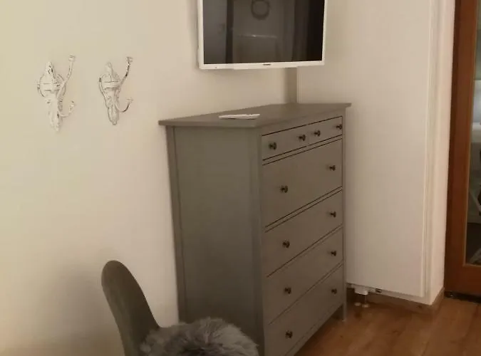 Falkenegg بيت للعطل لينهشتات